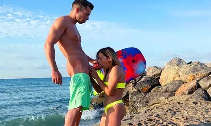 IKnowThatGirl – Valeria Fuentes Polishing The Board