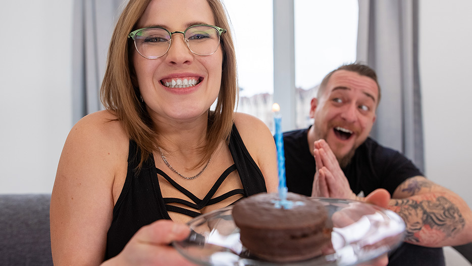 PegasProductions – Becka Benty Beckas Birthday Wish