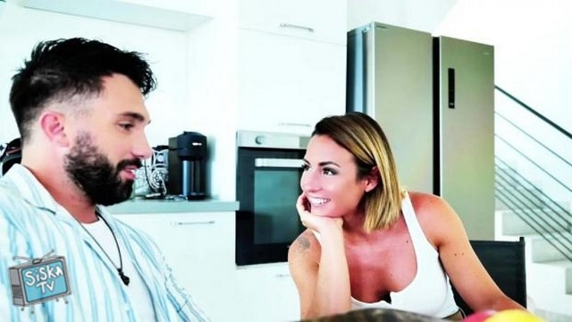 JacquieEtMichelTV – Pam coaches a well-known chef!