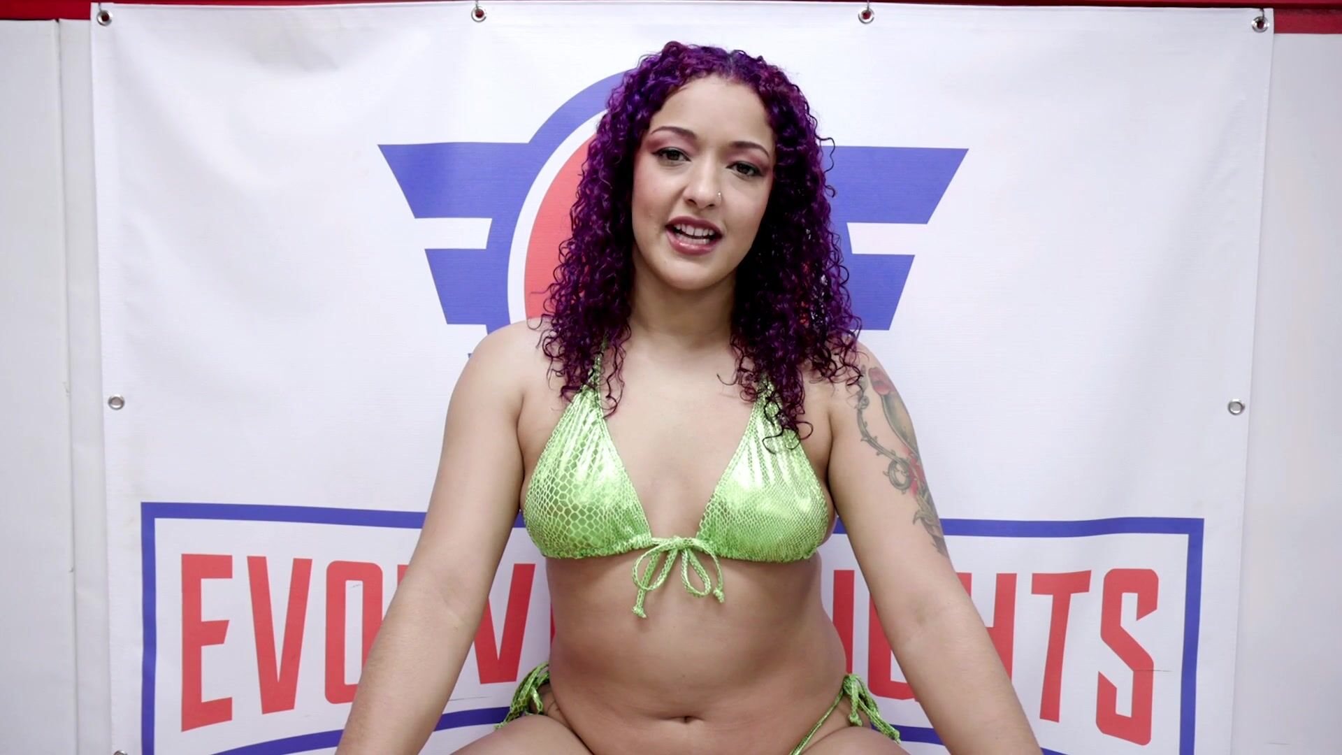 EvolvedFights – Daisy Ducati Vs Fuck Buck