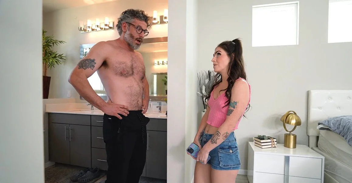 MyBabysittersClub – Tiny Rhea Pound My Daddy Issues Away