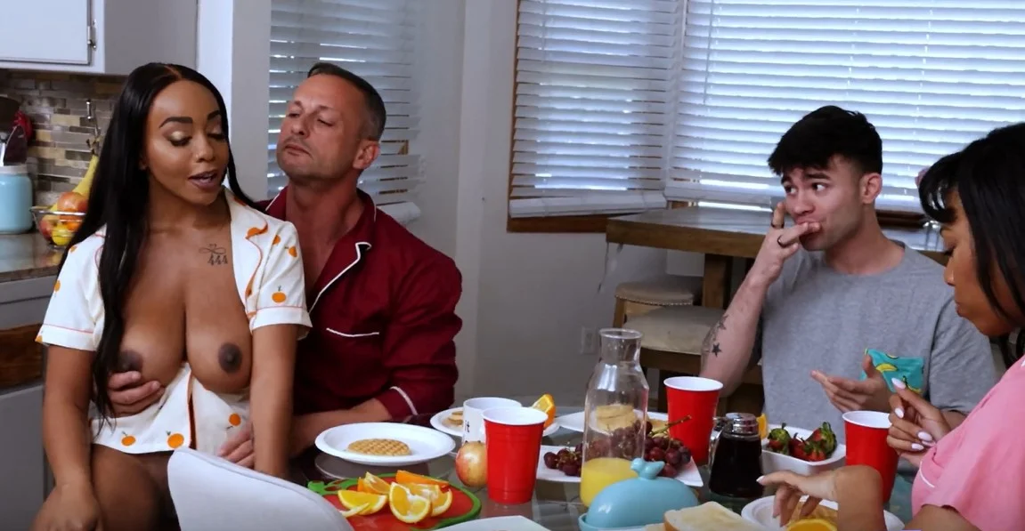 FreeUseFantasy – Lily Starfire “Freeuse Me All Day Long!” Lily’s Father’s Day Gift